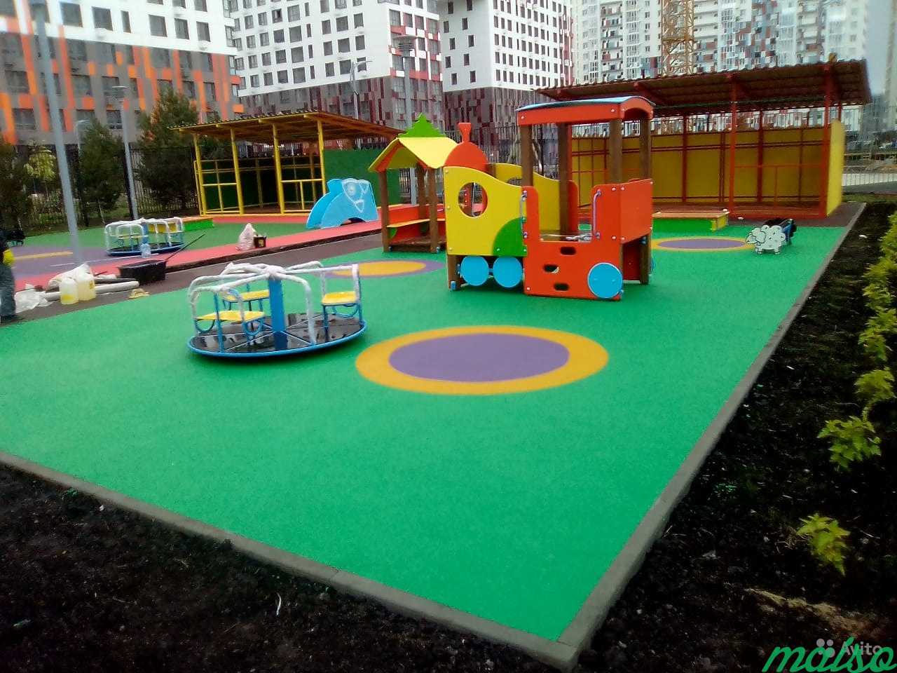 Резиновое покрытие детских и спортивных площадок в Москве. Фото 4