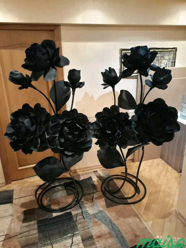 Черные большие цветы из бумаги в аренду. Розы в Москве. Фото 2
