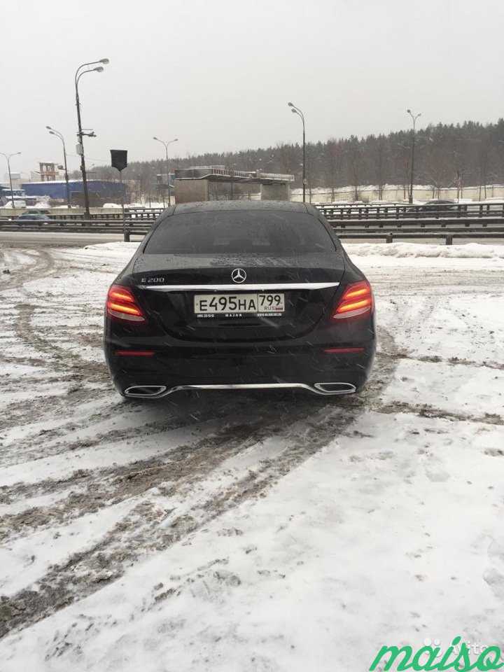 Mercedes E200 в аренду под такси в Москве. Фото 1