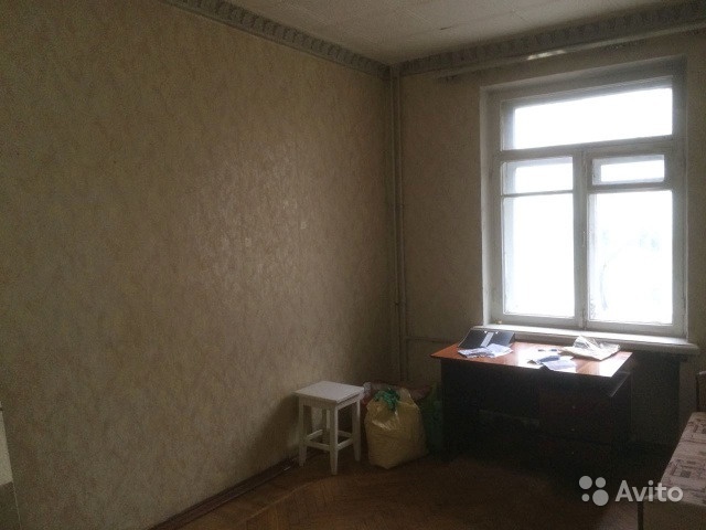 Продам комнату Комната 66 м² в 3-к квартире на 2 этаже 5-этажного кирпичного дома в Москве. Фото 1