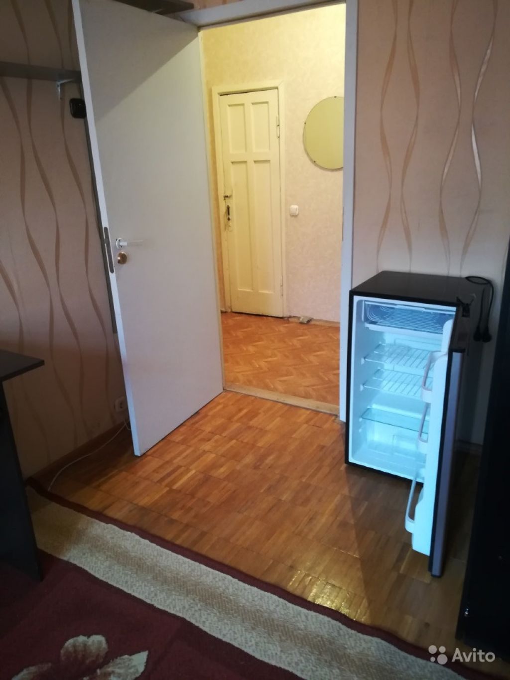 Продам комнату Комната 9.1 м² в 3-к квартире на 4 этаже 4-этажного панельного дома в Москве. Фото 1