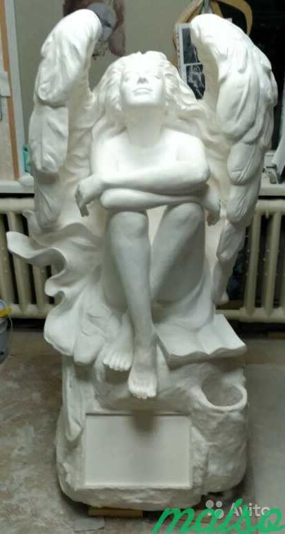 Скульптура девушки-ангела в натуральную величину в Москве. Фото 4