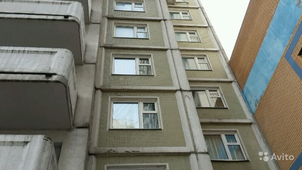 Продам комнату Комната 15 м² в 2-к квартире на 5 этаже 22-этажного панельного дома в Москве. Фото 1