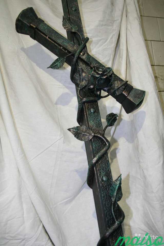 Кованый крест в Москве. Фото 3