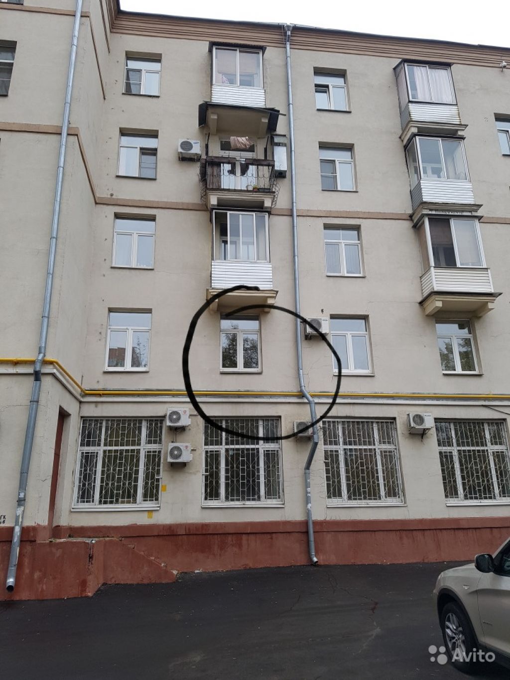 Продам комнату Комната 21 м² в 3-к квартире на 2 этаже 5-этажного кирпичного дома в Москве. Фото 1