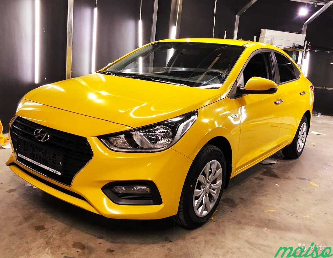 Желтый 2018. Хендай Солярис 2018 желтый. Желтый Хендай Солярис 2020. Hyundai Solaris Taxi. Желтая Хендай Солярис такси.