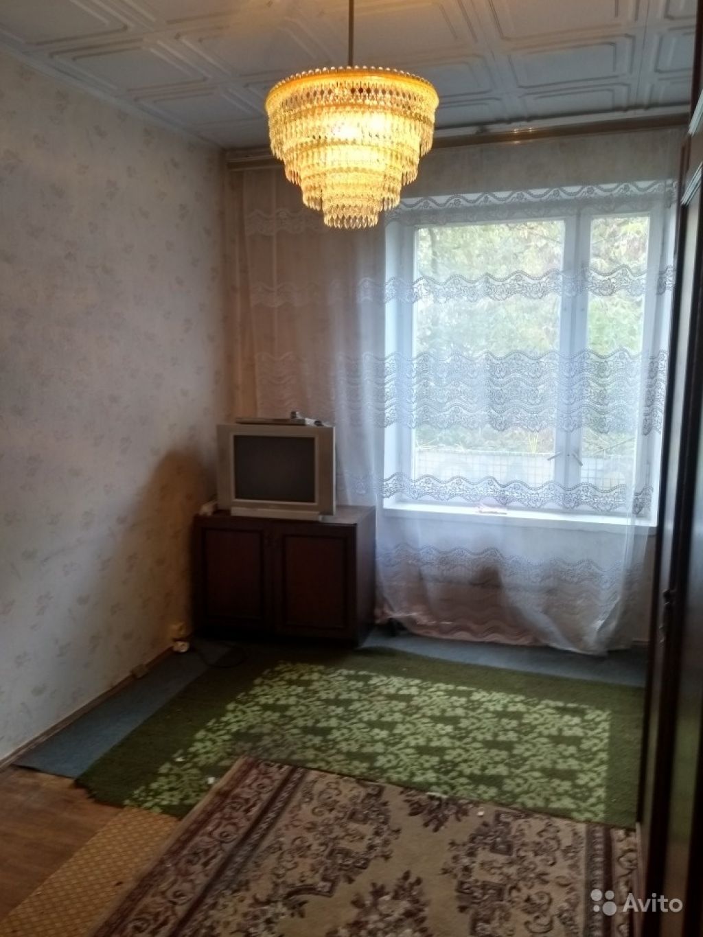 Продам комнату Комната 11 м² в 2-к квартире на 4 этаже 9-этажного панельного дома в Москве. Фото 1