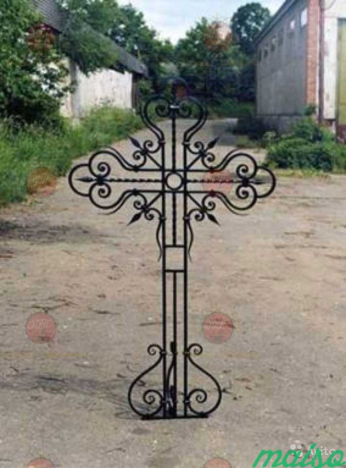 Ритуальные оградки, кресты, столики и лавочки в Москве. Фото 3