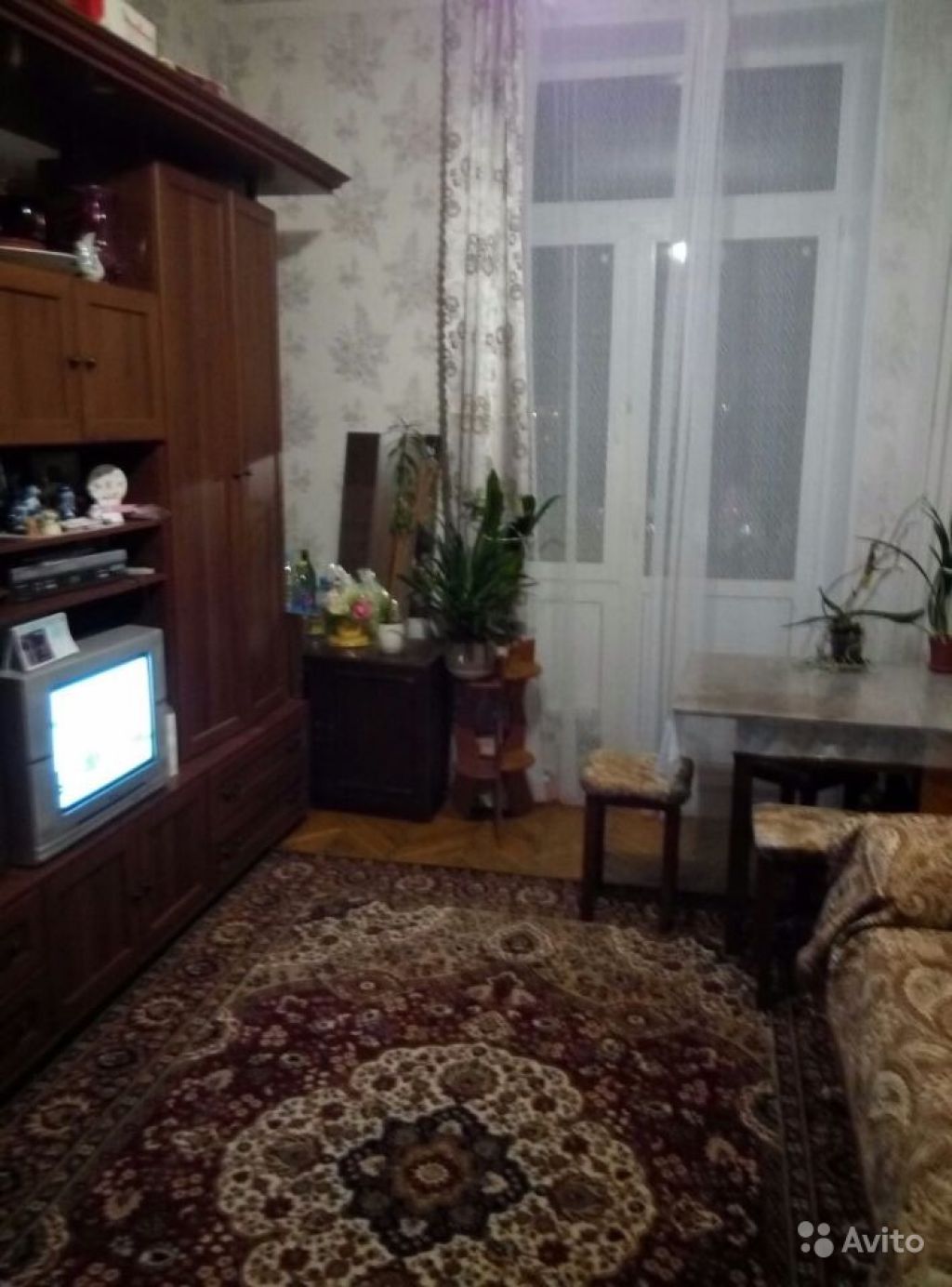 Продам комнату Комната 15 м² в 4-к квартире на 5 этаже 5-этажного кирпичного дома в Москве. Фото 1