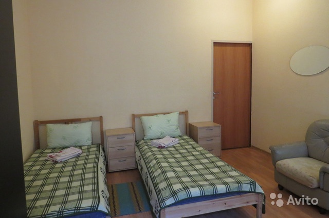 Сдам комнату посуточно Комната 18 м² в 3-к квартире на 4 этаже 5-этажного кирпичного дома в Москве. Фото 1