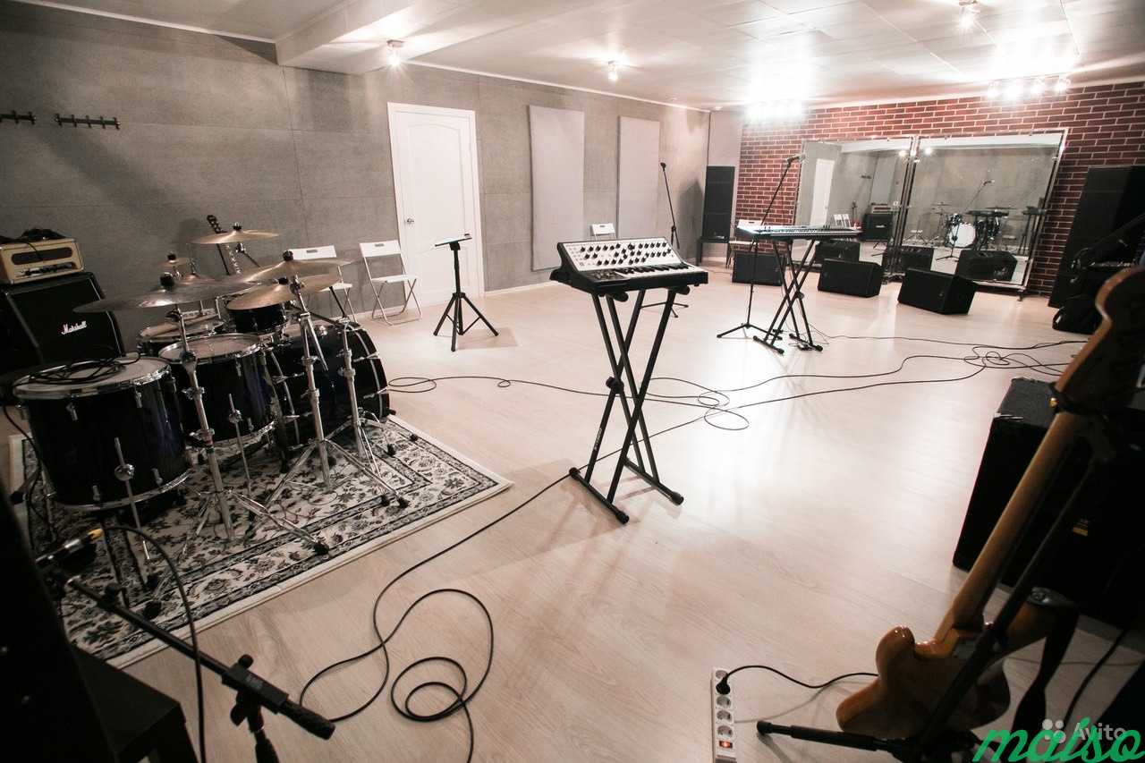 Репетиционная база Redheart Studio в Москве.