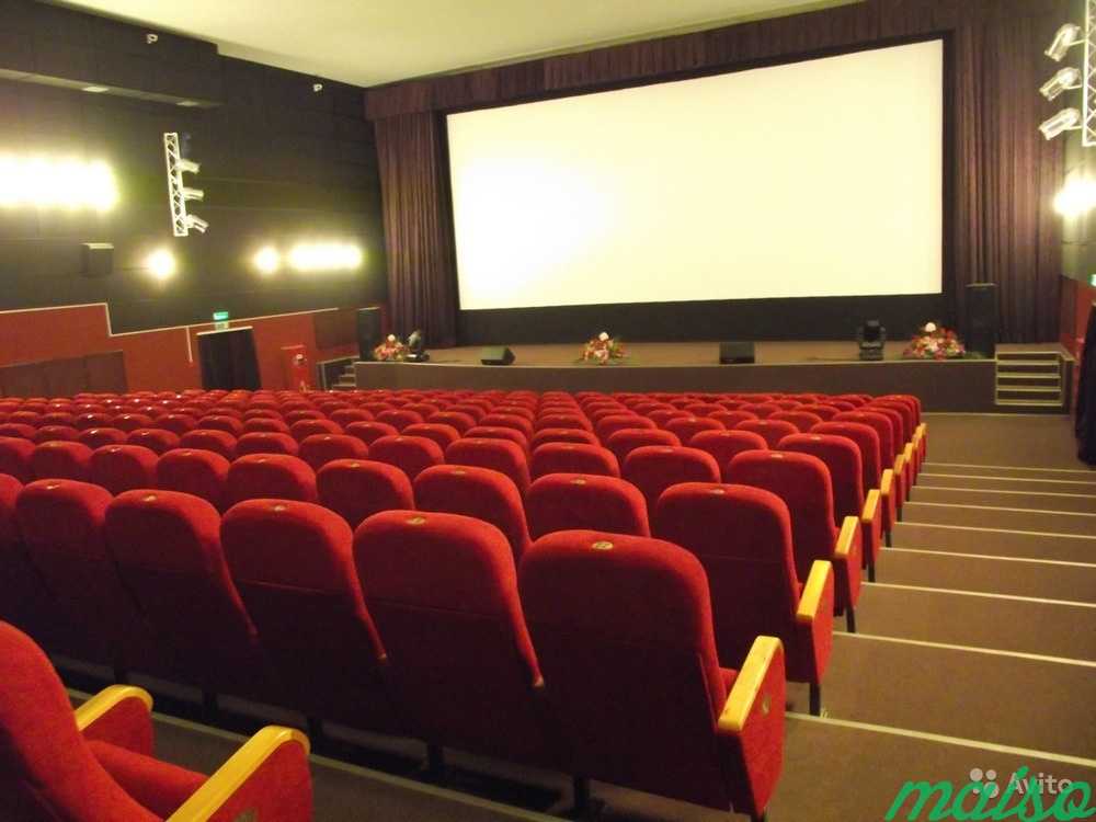 Кинотеатр + кинобар в Москве. Фото 1