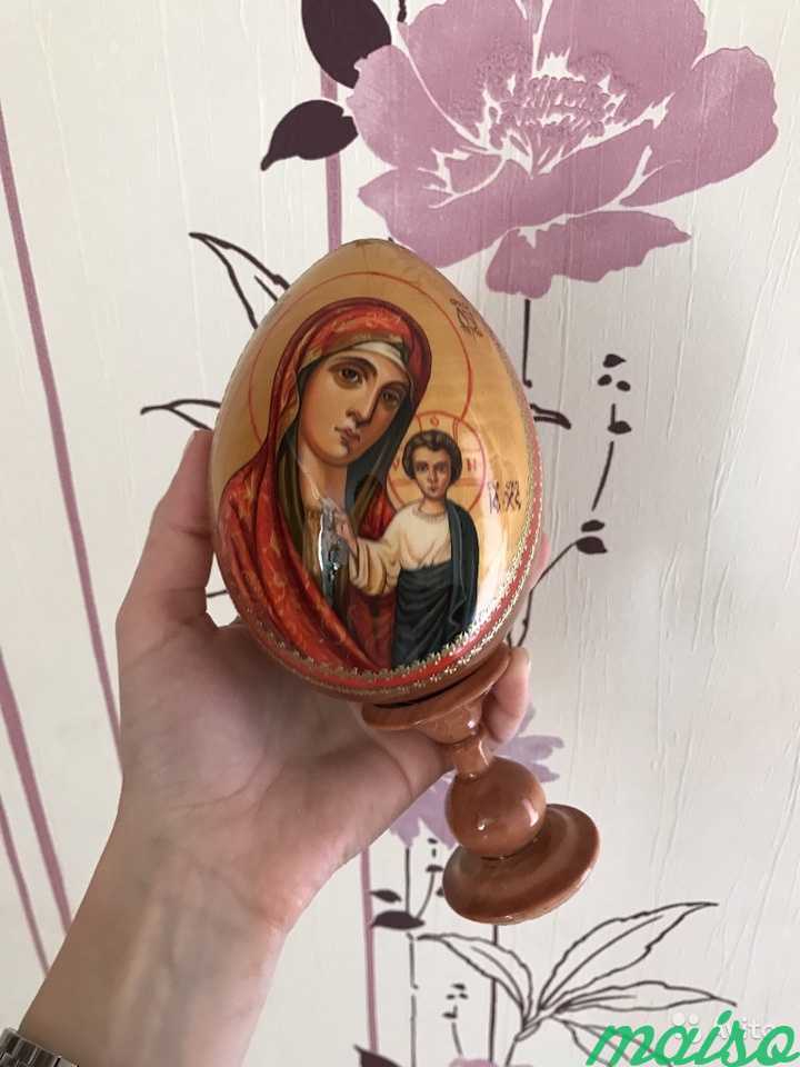 Яйца с христианскими образами в Москве. Фото 2