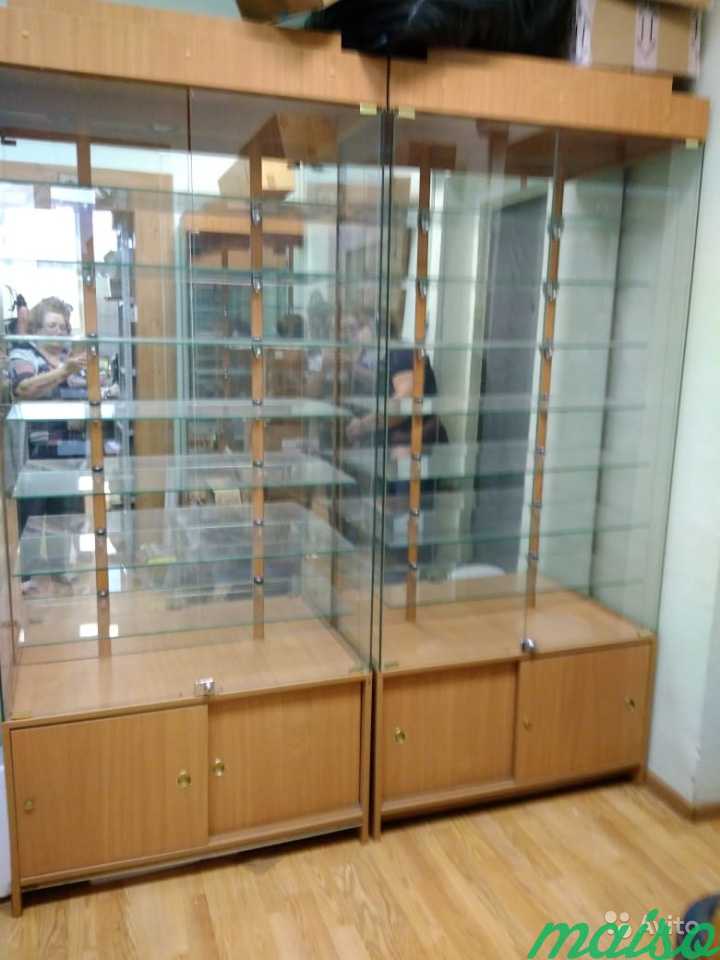 Шкаф витрина с прозрачными полками и зеркалом в Москве. Фото 1