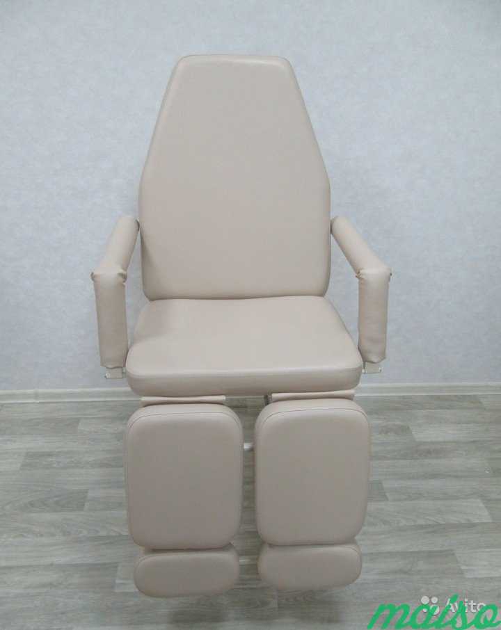 Педикюрное кресло Биг, бежевое в Москве. Фото 1