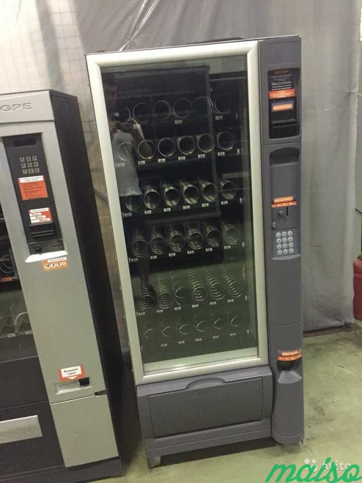 Снековый автомат Necta 6-30 в Москве. Фото 1