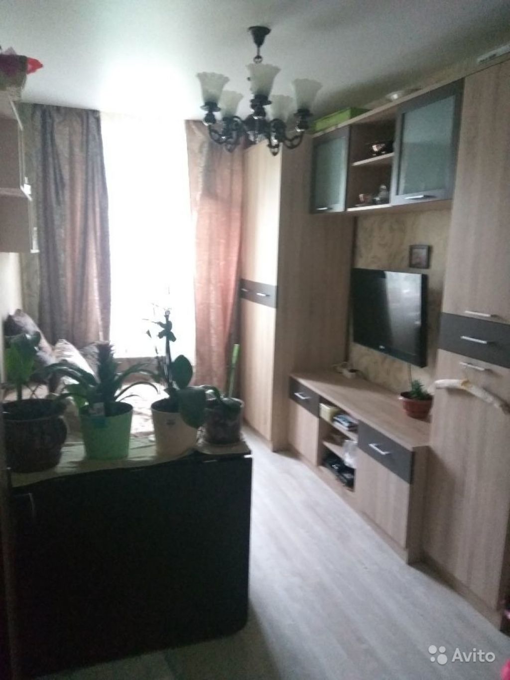 Сдам комнату посуточно Комната 14 м² в 3-к квартире на 4 этаже 5-этажного кирпичного дома в Москве. Фото 1