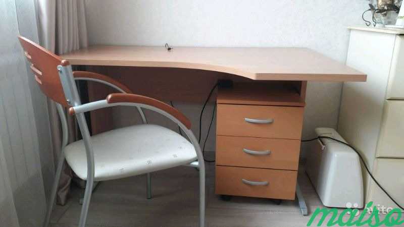 Письменный стол, тумбочка, этажерка, стул в Москве. Фото 1