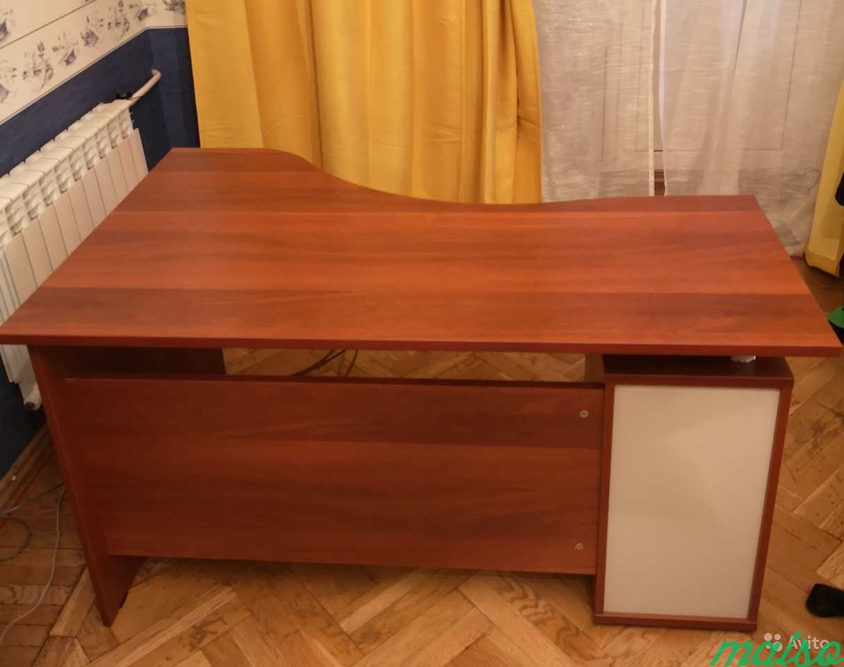 Стол и шкаф в Москве. Фото 5