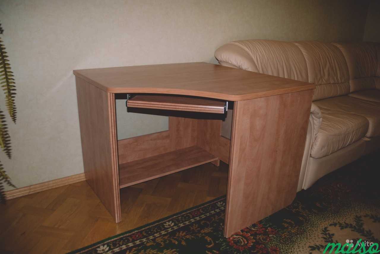 Угловой компьютерный стол в Москве. Фото 1