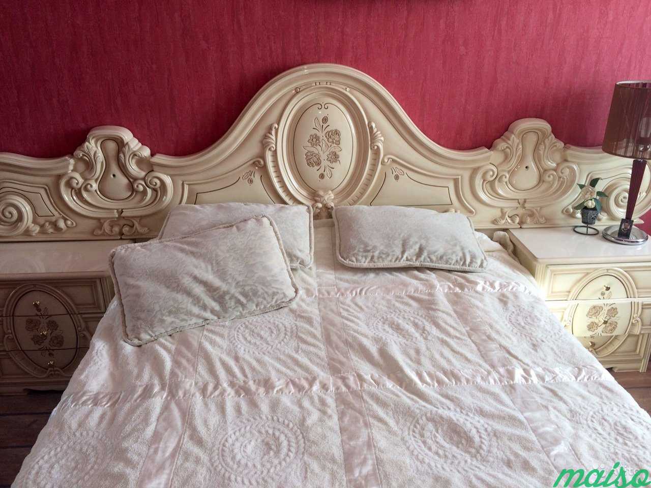 Спальный гарнитур: кровать+тумбы Италия в Москве. Фото 2