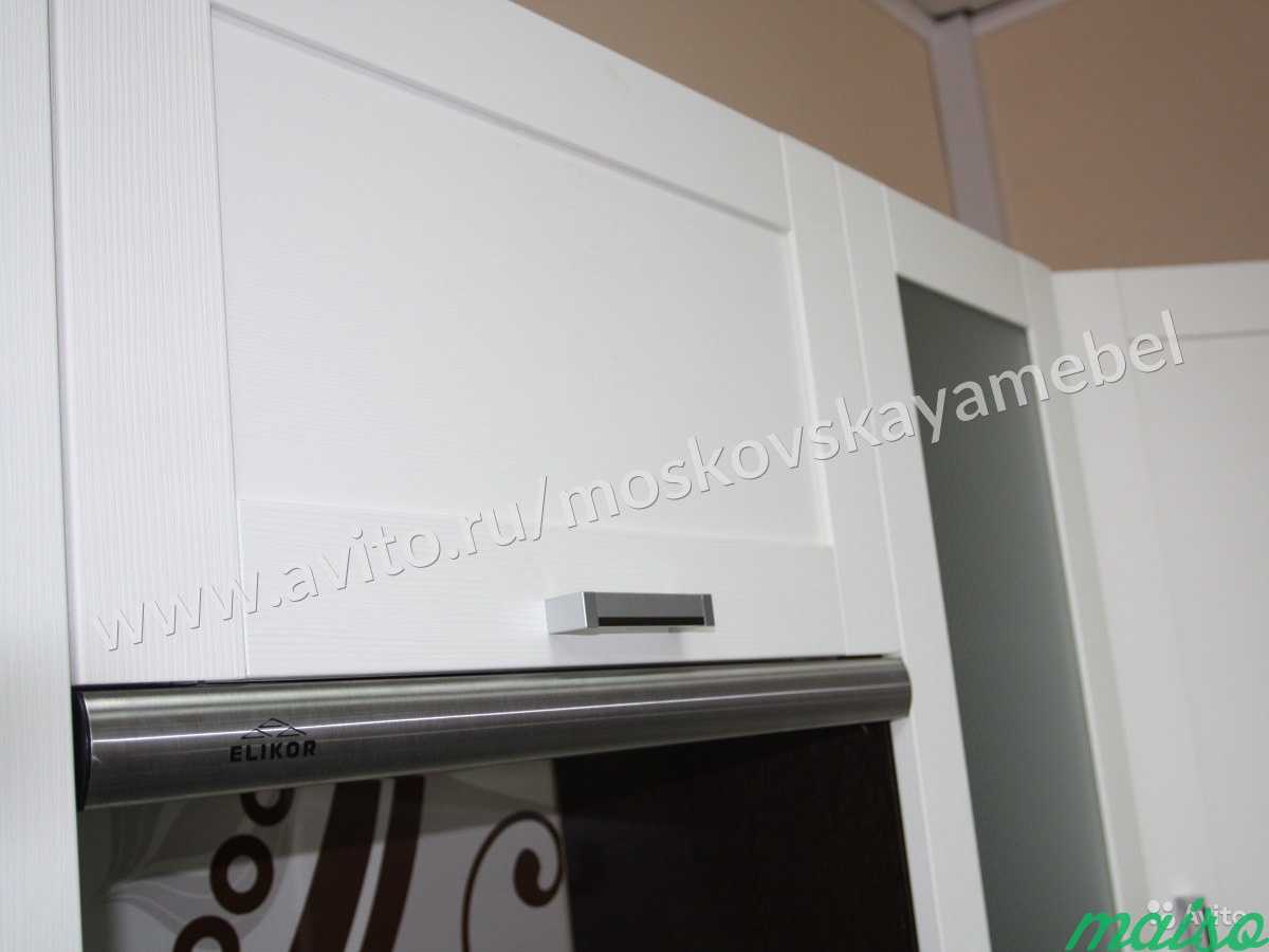 Кухня угловая 3.3x0.9 м. новая лофт Snow Veralinga в Москве. Фото 5