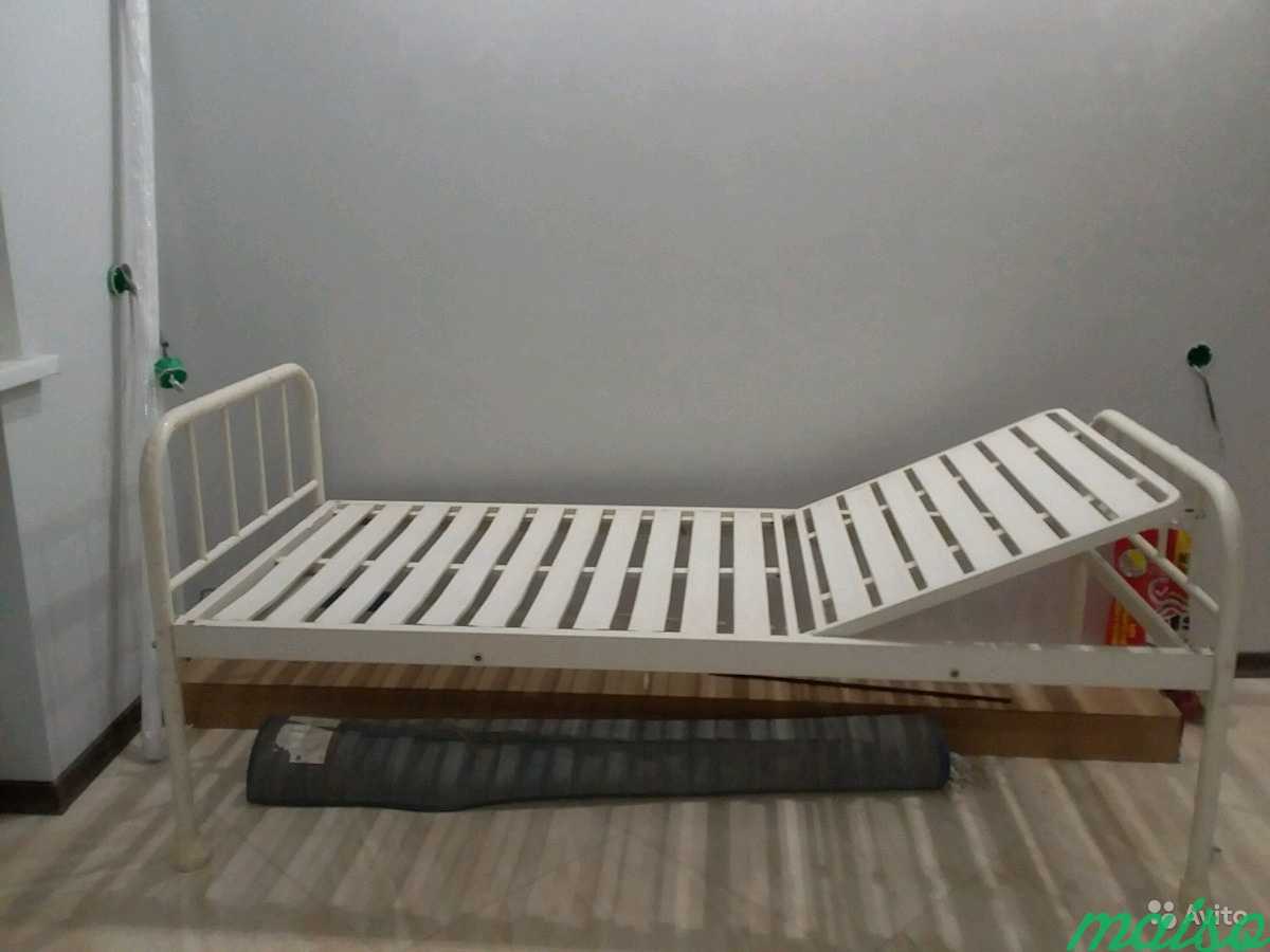 Кровать медицинская, с подъёмные механизмом, метал в Москве. Фото 2
