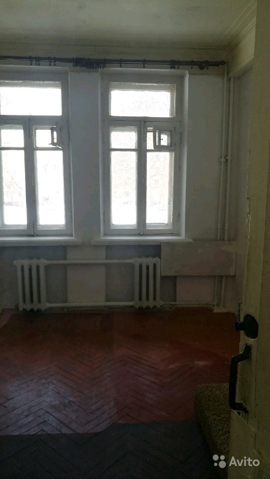 Продам комнату Комната 13 м² в 3-к квартире на 2 этаже 3-этажного кирпичного дома в Москве. Фото 1