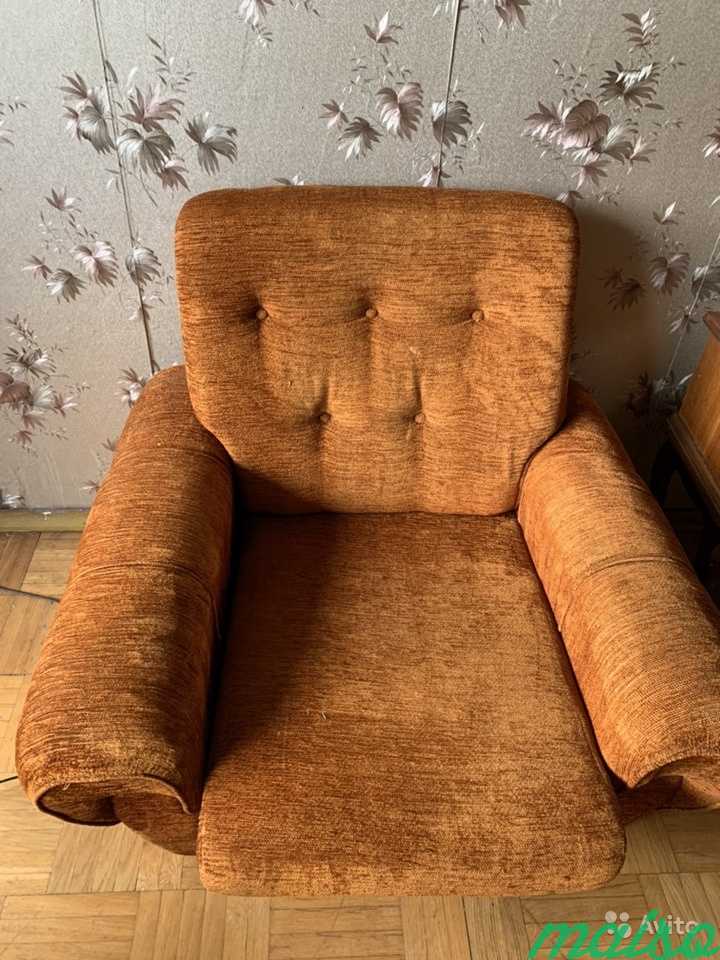 2 кресла и диван. Цена за комплект в Москве. Фото 1