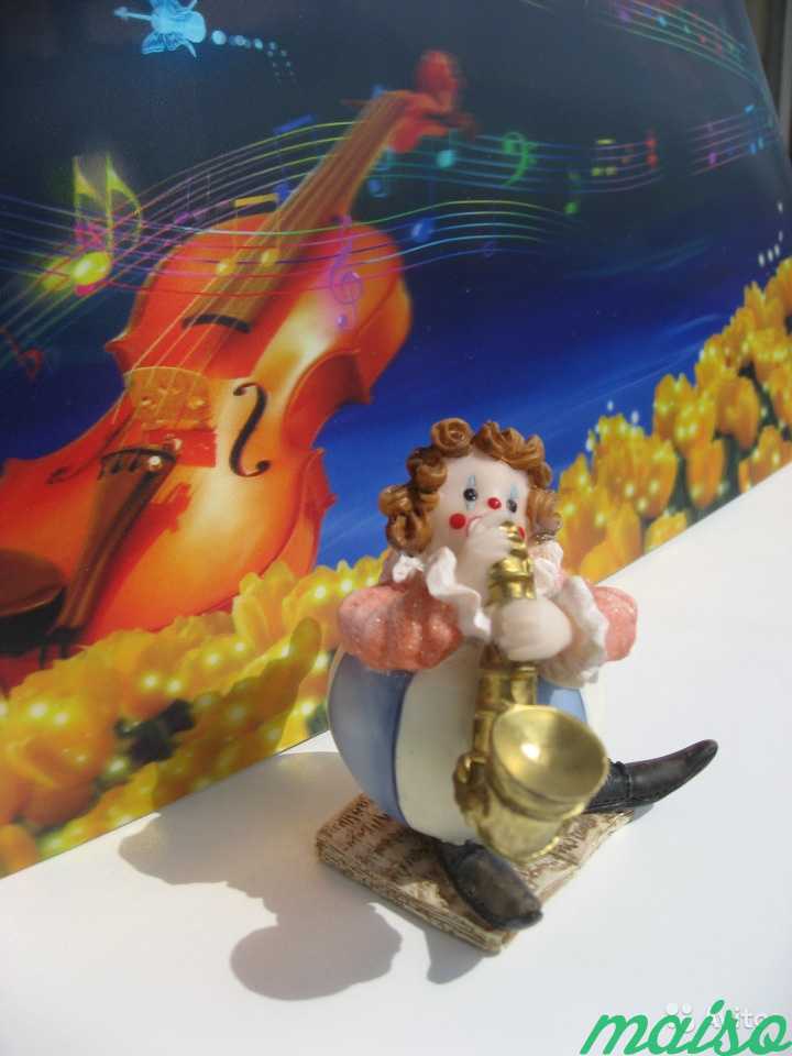 Статуэтка Клоун с саксофоном. Музыкант в Москве. Фото 3