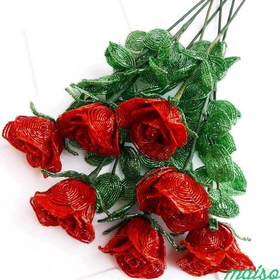Розы из бисера в Москве. Фото 1