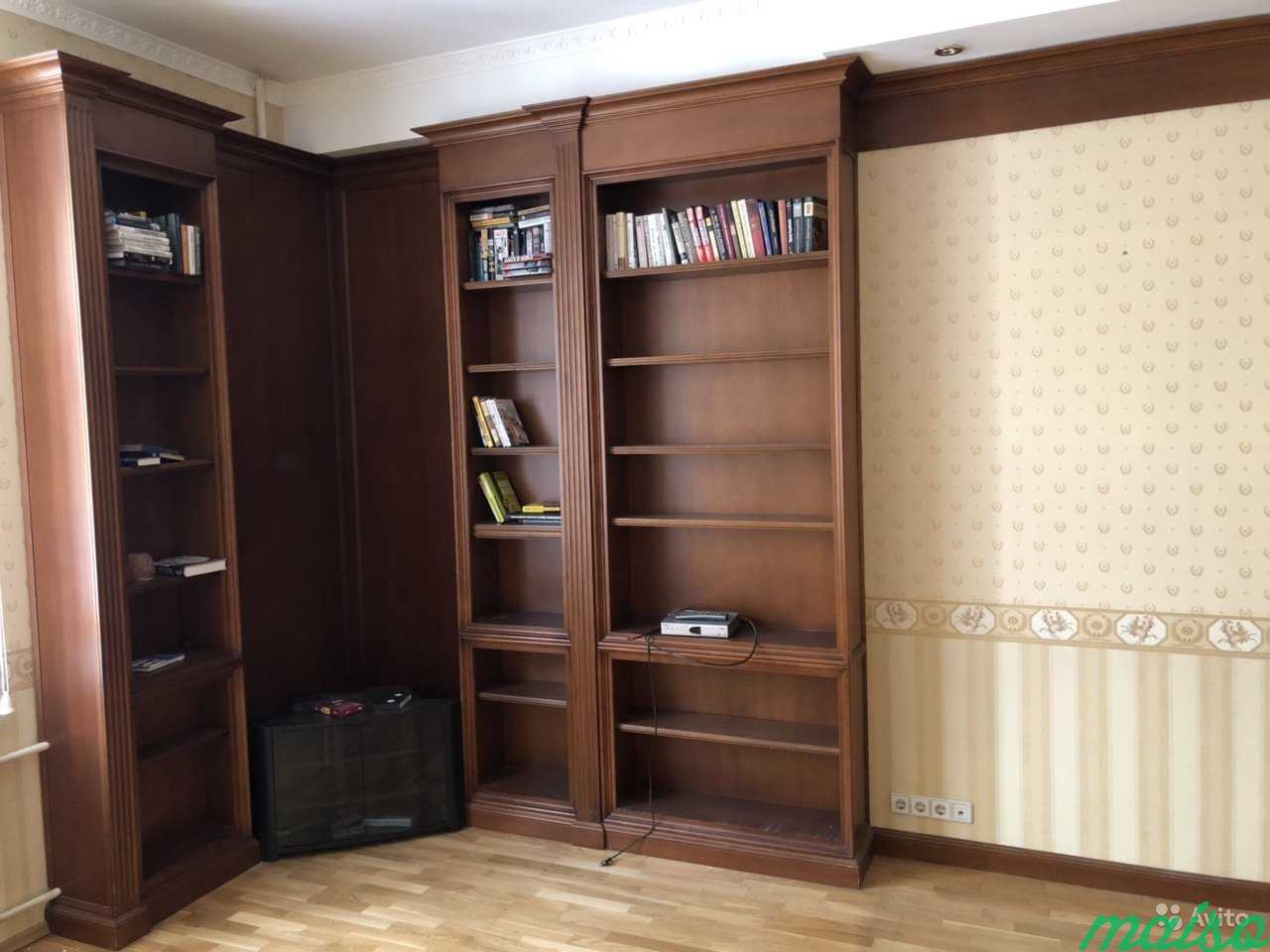 Библиотека из массива в Москве. Фото 1