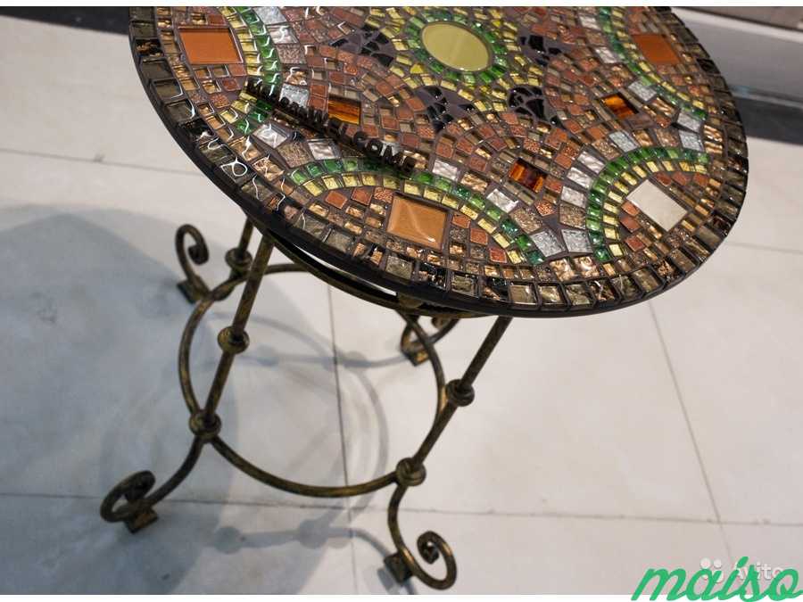 Мозаичный стол в Москве. Фото 1
