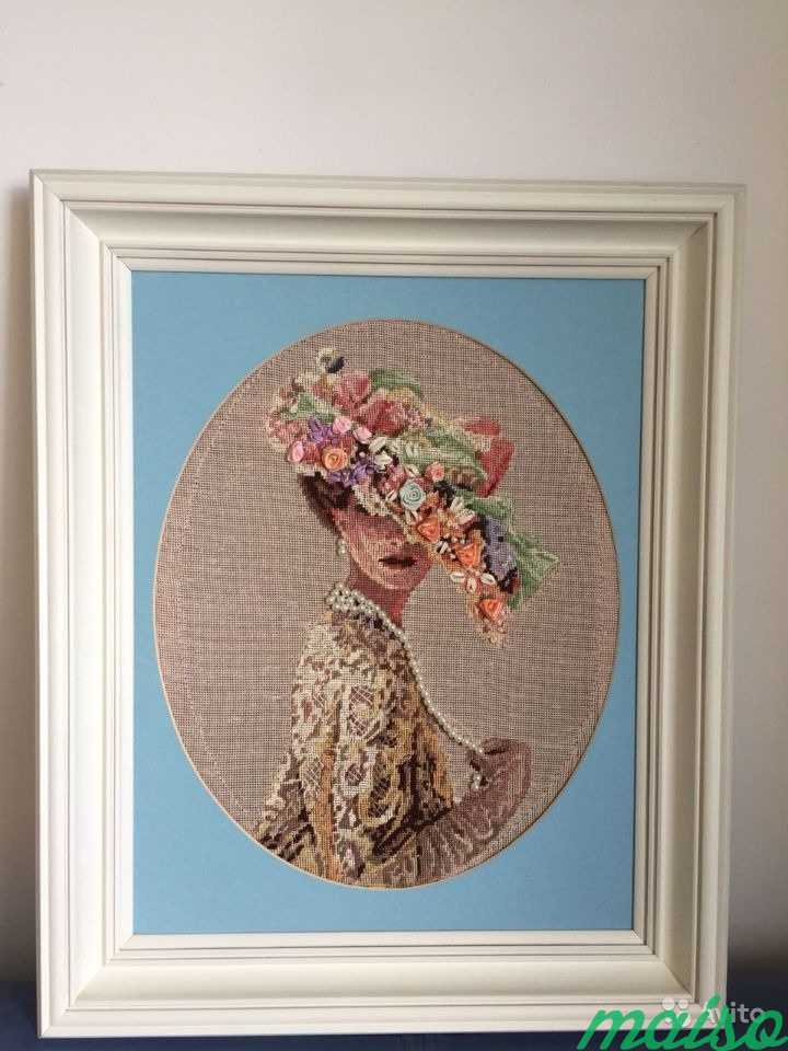 Картина Дама в шляпе, ручная вышивка в Москве. Фото 1