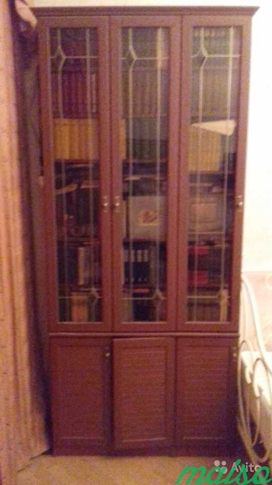 Книжный шкаф с этажеркой в Москве. Фото 1