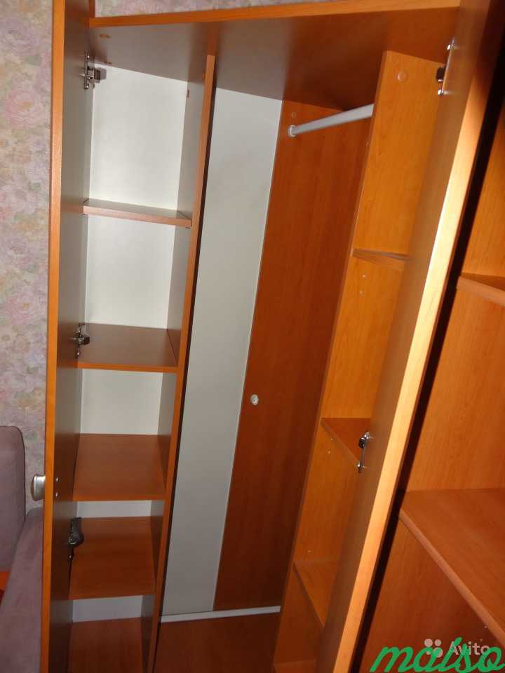 Мебельный гарнитур с угловым шкафом (Польша) в Москве. Фото 5