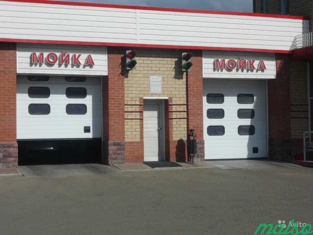 Секционные ворота для автомойки 3х3м Доставка Рите в Москве. Фото 1