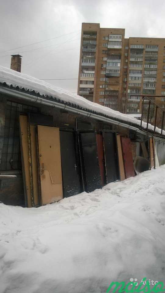 Металлические двери б/у в Москве. Фото 2