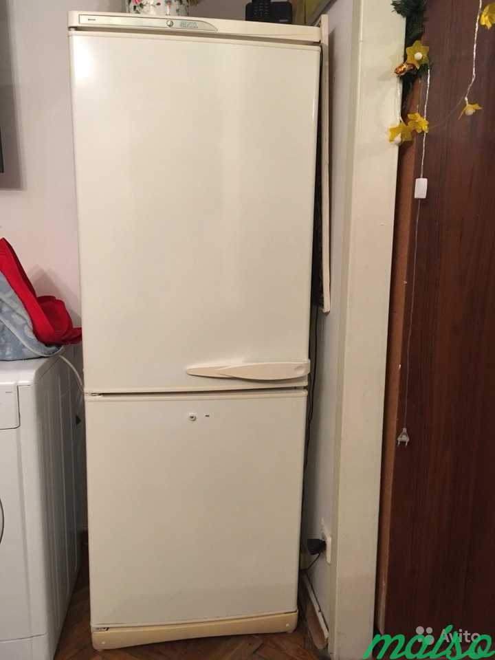 Холодильник stinol RF 305A.008 в хорошем состоянии в Москве. Фото 1