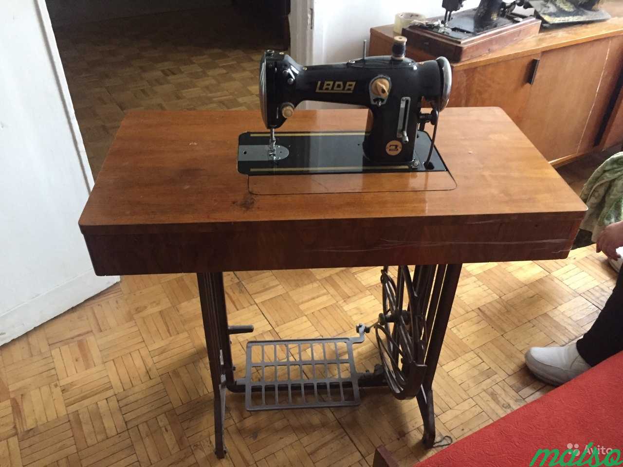 Швейная машинка времён СССР в Москве. Фото 2