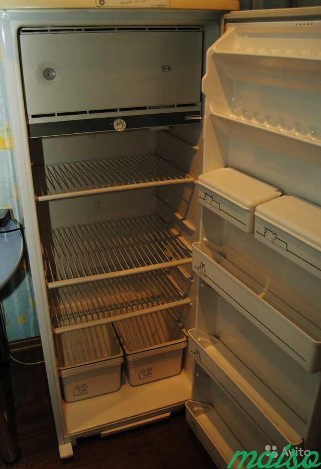 06 холодильник. Холодильник Бирюса 6. Холодильник однокамерный Бирюса 6. Двухкамерный холодильник Бирюса 22. Холодильник Бирюса-6 1 камерный.