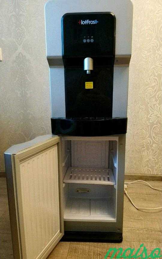 Напольный кулер HotFrost V900BS с холодильником в Москве. Фото 2