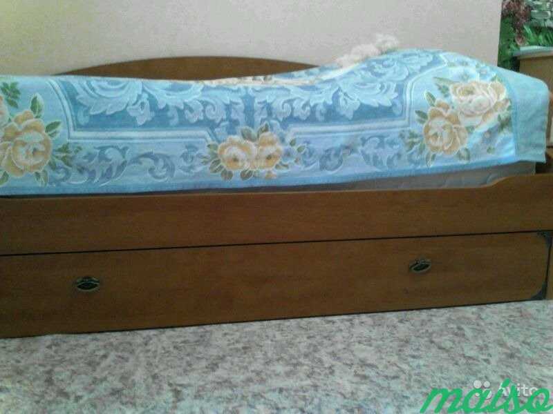 Кровать с раздвоенным большим ящиком с двумя матра в Москве. Фото 5