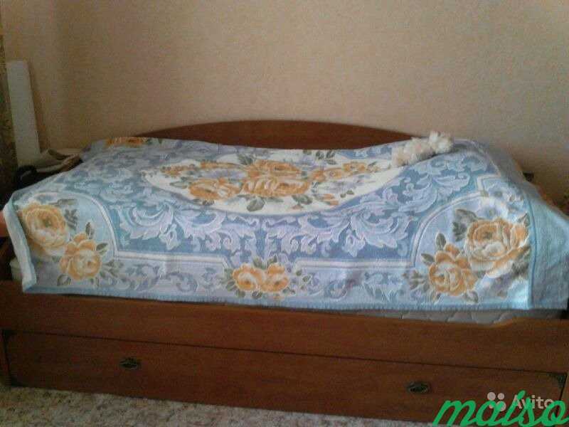 Кровать с раздвоенным большим ящиком с двумя матра в Москве. Фото 7