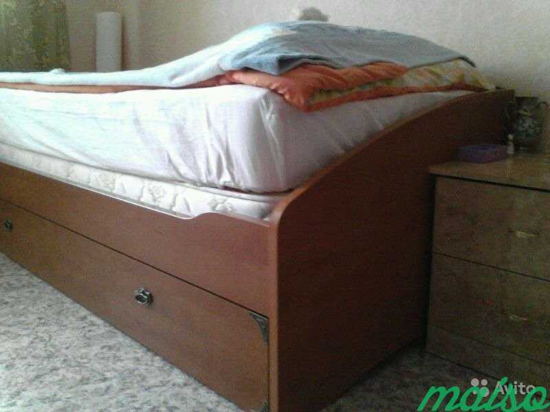 Кровать с раздвоенным большим ящиком с двумя матра в Москве. Фото 8