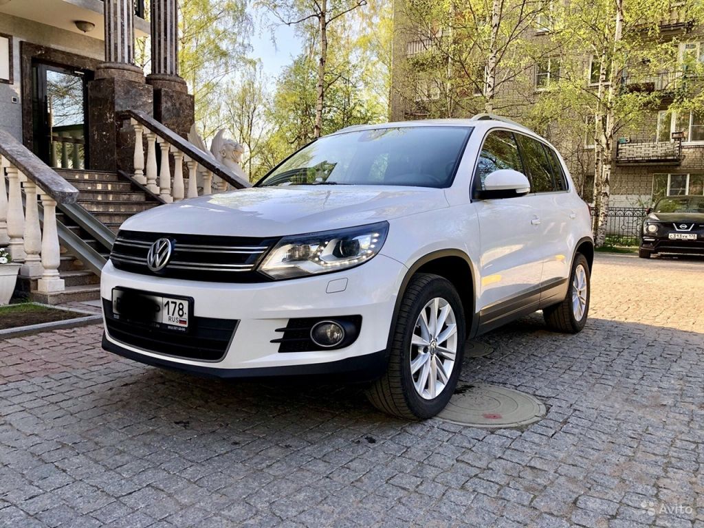 Volkswagen Tiguan Рі РІ 2012