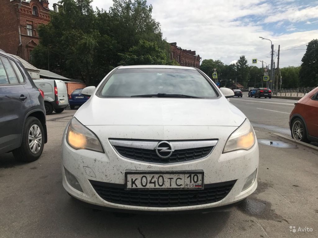 Opel Astra, 2011 в Санкт-Петербурге. Фото 1
