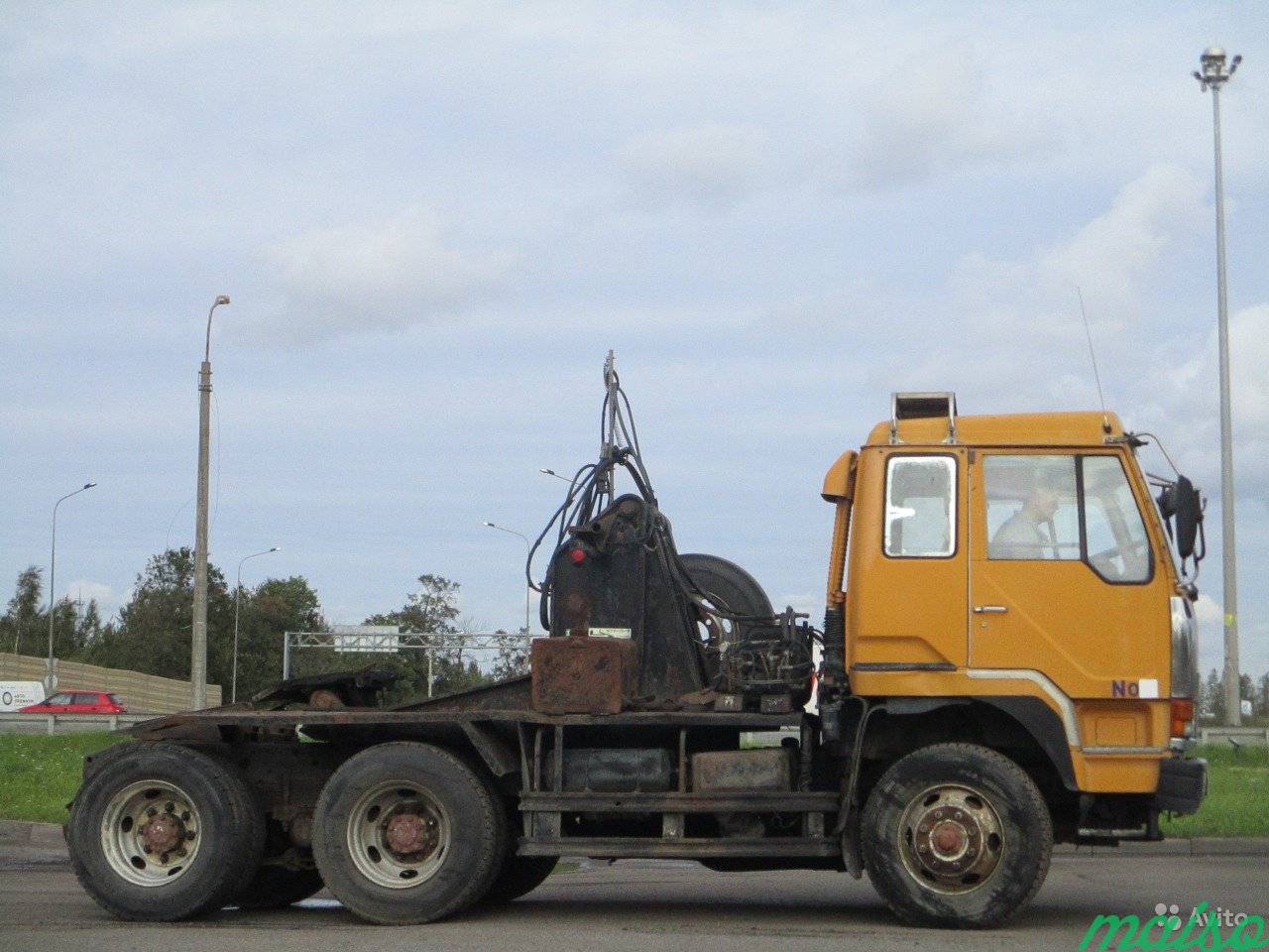 Mitsubishi Fuso тягач