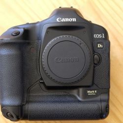 Canon 1Ds Mark II полный кадр отличная камера