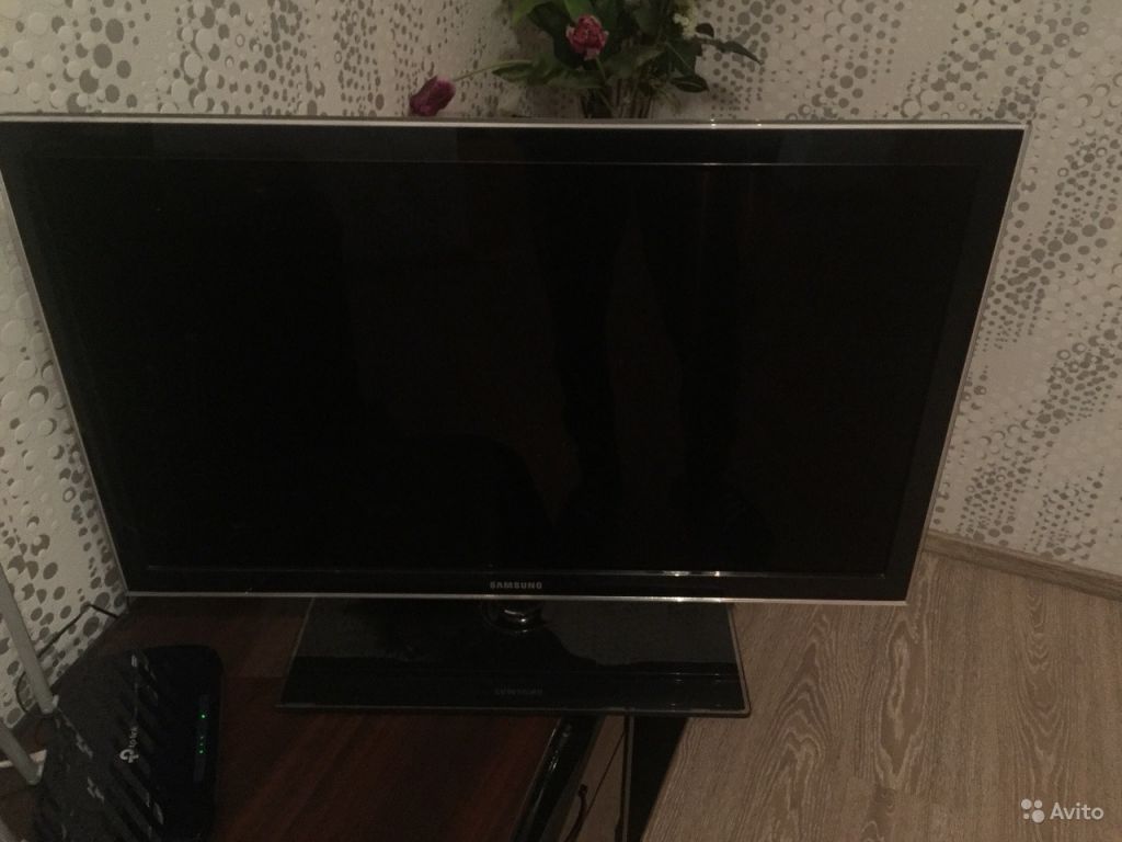 Телевизор SAMSUNG UE32D5000PW в Москве. Фото 1